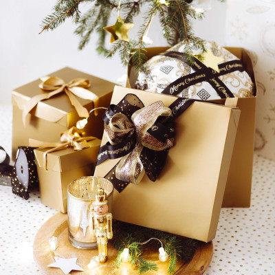 Scatole Regalo natalizie per negozi, con Nastro Raso Oro