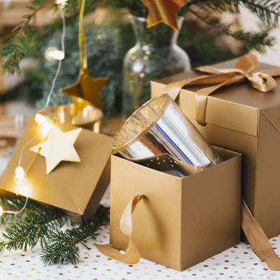 Scatole cesti cartone per bomboniere vassoi natalizi confezioni