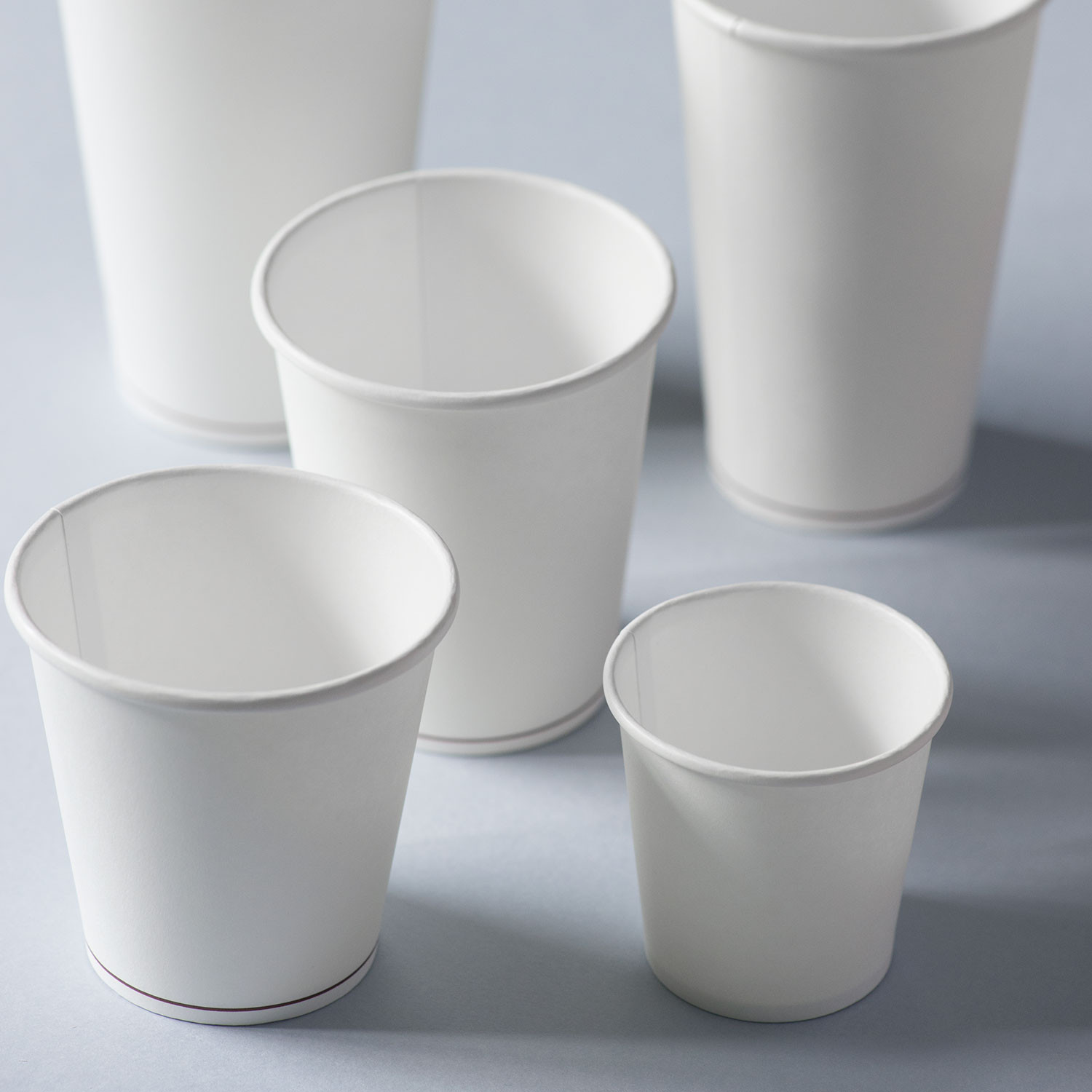 UK Business Supplies colore: bianco 100 pezzi capacità 35,5 cl Bicchieri di carta adatti per bevande calde 